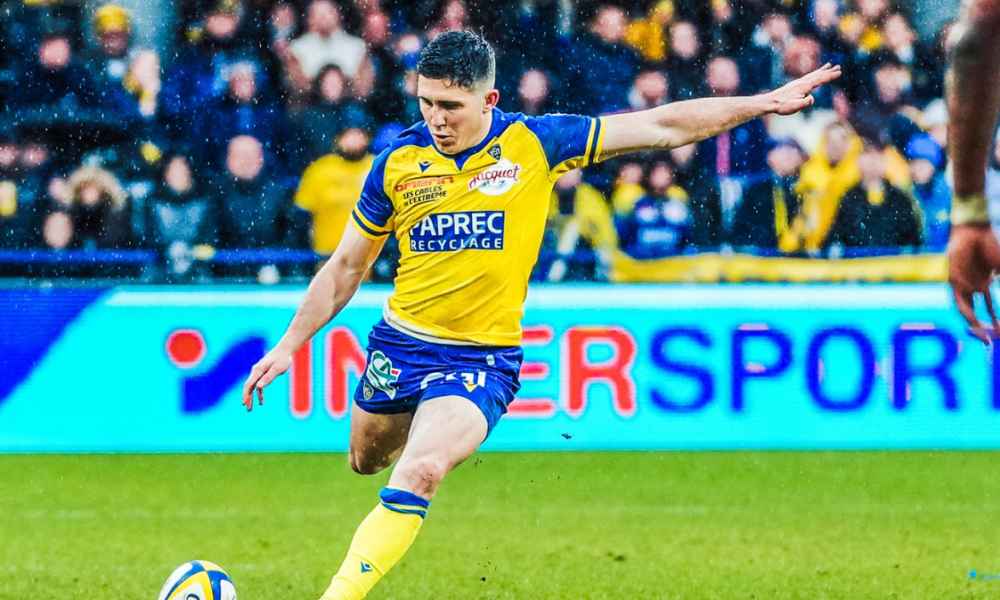 Favorit untuk tanda tangan Anthony Belleau