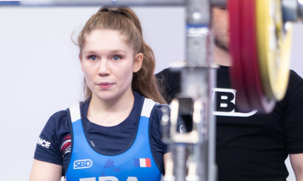 Tiffany Chapon (kekuatan atletik) Suci dalam bobot ringan!